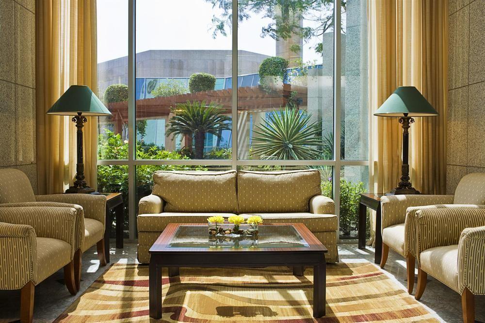 Sheraton Jeddah Hotel - Saudi Brothers Commercial Company Branch Экстерьер фото The lobby of the hotel